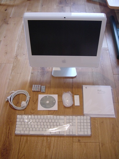 iMac G5 / 白く見た目も 可愛い / AdobeCS2 - PC/タブレット